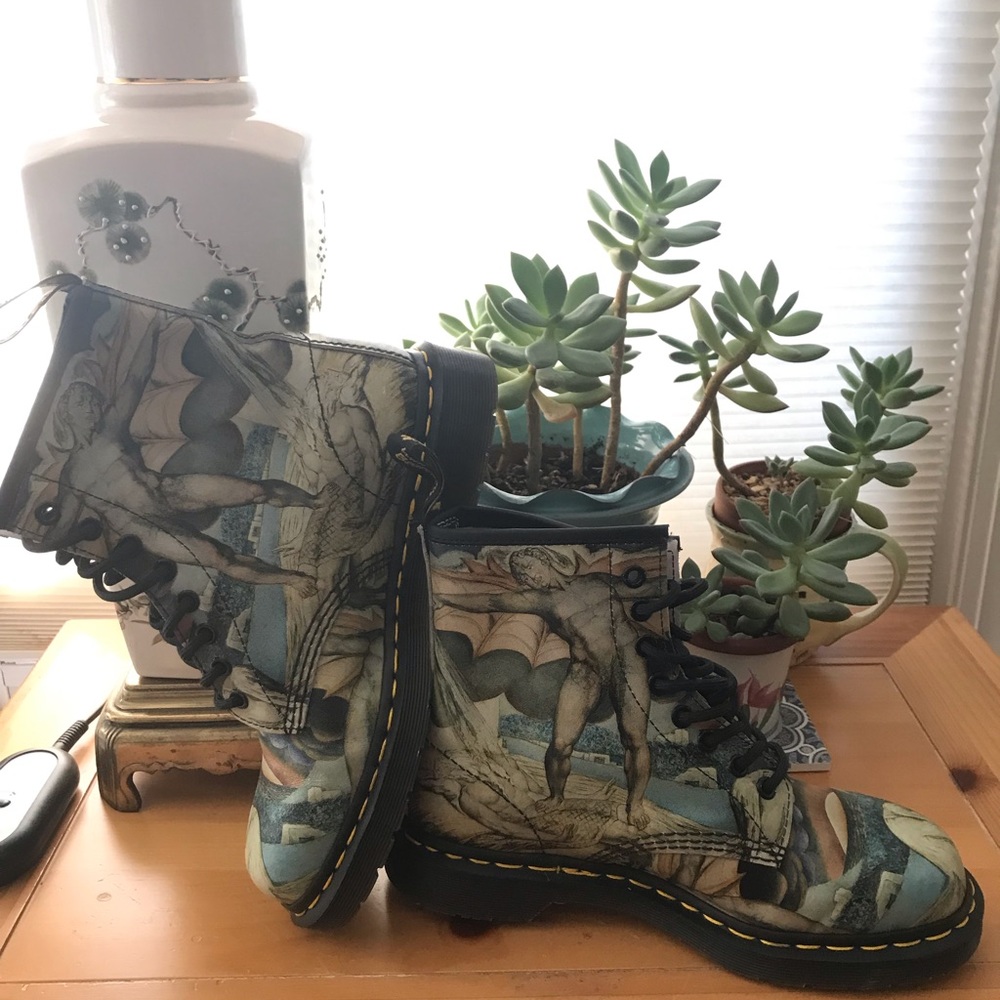 RARE Museum Collection William Blake Dr Martens - Picture 5 of 7